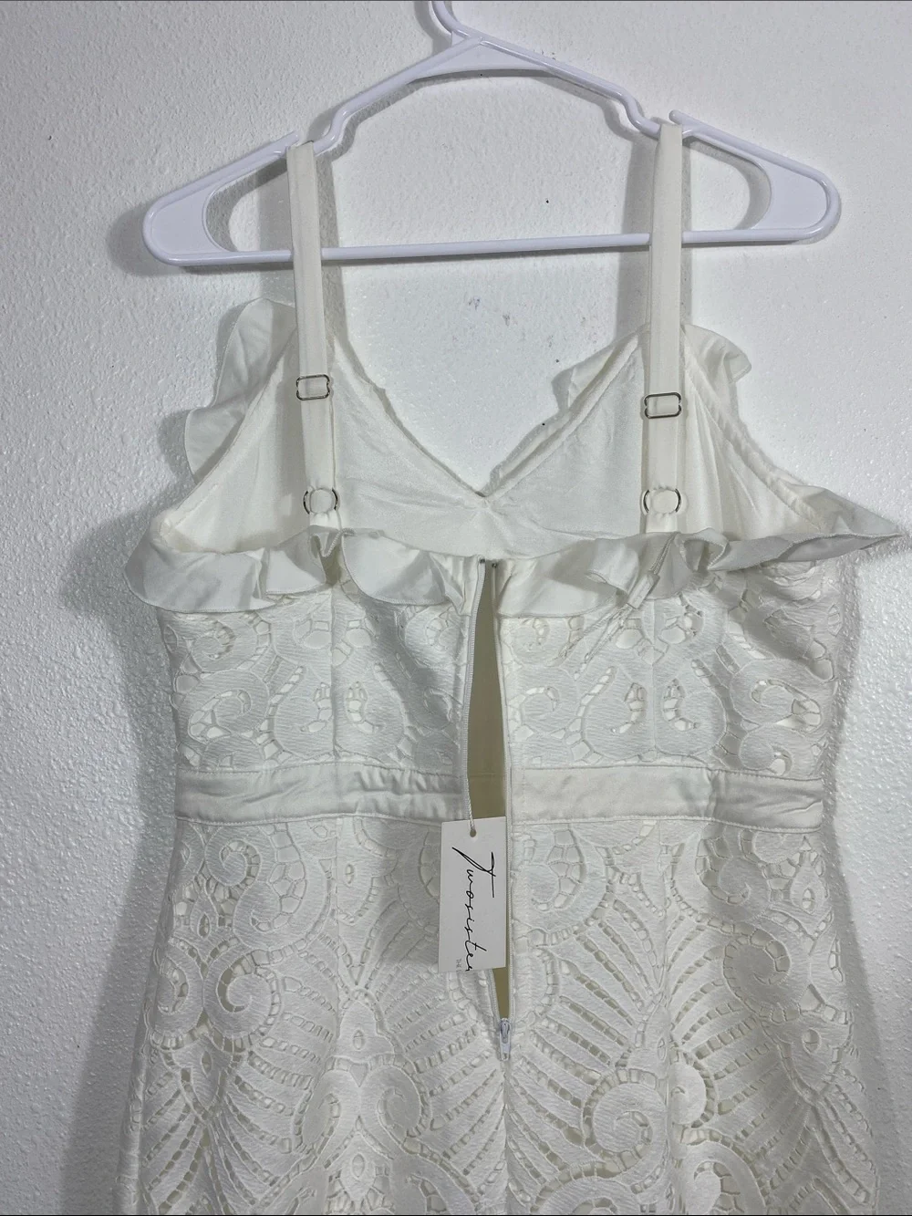 Women's White Lace Ruffle Midi Dress - Elegant Spaghetti-Strap Design Size L